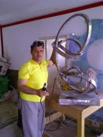 Golden Horses Sculpture — Islamic Cities